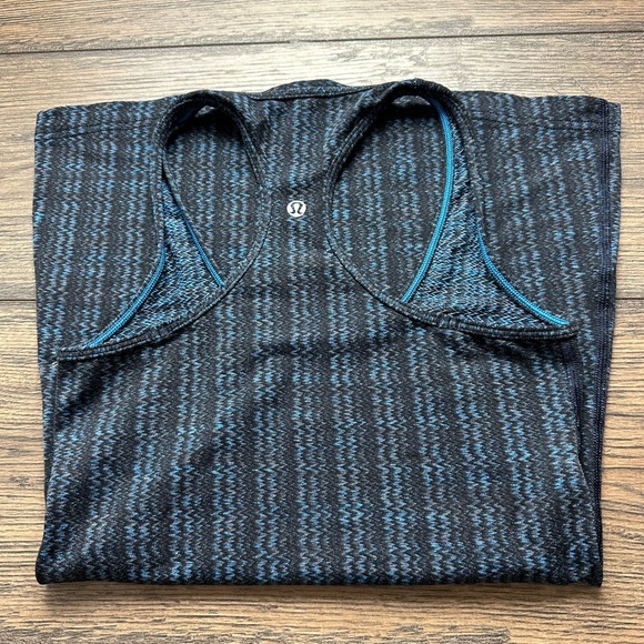 lululemon athletica Black and Blue Patterned Blouse - Picture 1 of 4